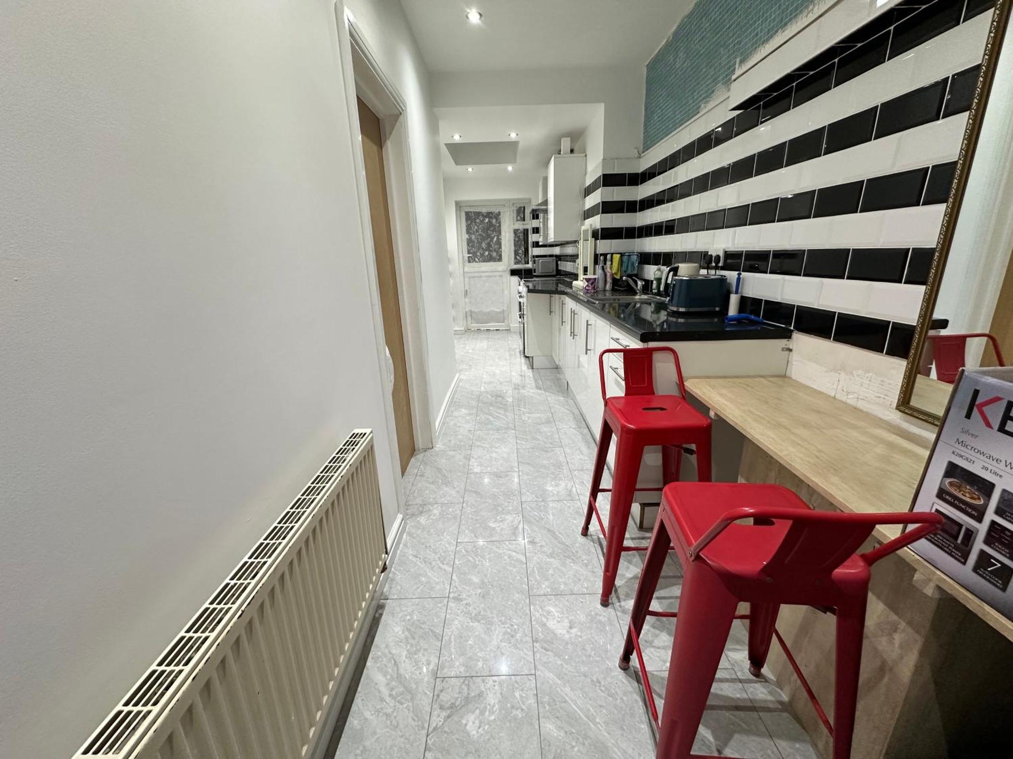 4Th Studio Flat With Private Own Bathroom A London Luxury Family Home Setup And Furnished With Double Bed Plus A Double Futon-Sofa Bed A Single Futon Bed A Baby Cot And Garden And Free Parking Exteriér fotografie